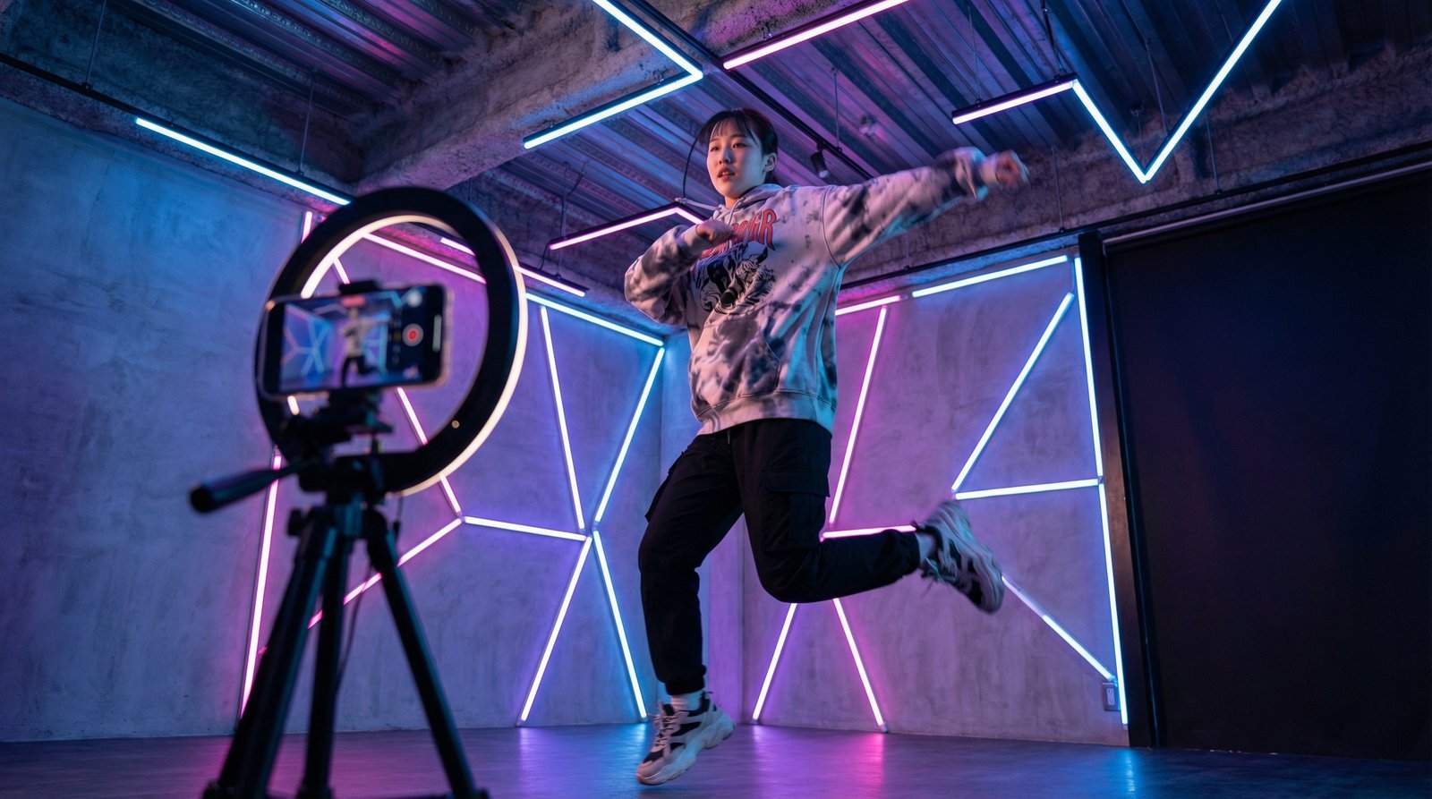 黑丝短视频-潮流舞蹈挑战